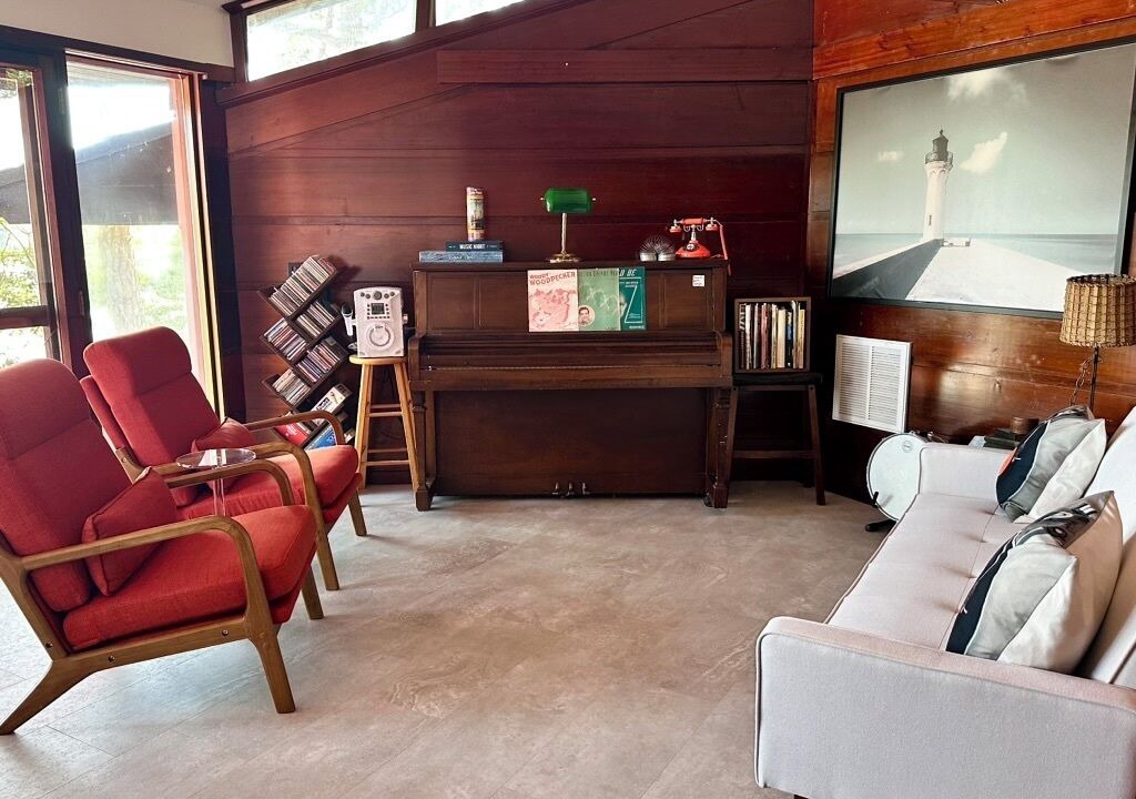 Photo of Others in Davis Wharf