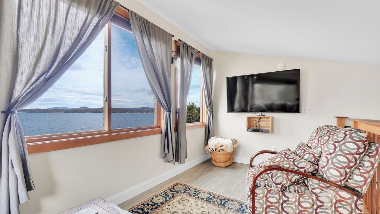 Photo of Livingroom in Malletts Bay