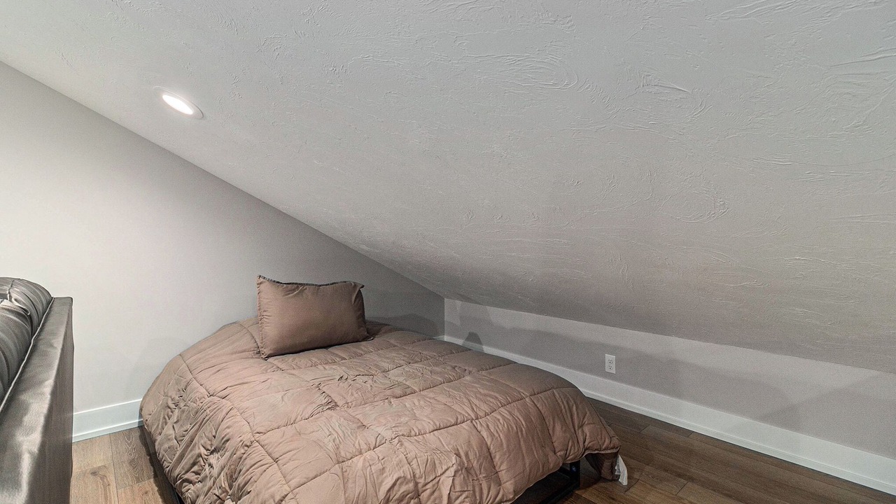Photo of Bedroom in Silver Lake