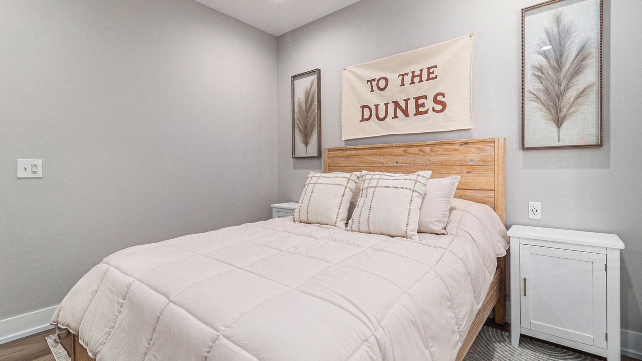 Photo of Bedroom in Silver Lake