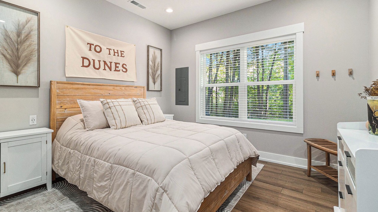 Photo of Bedroom in Silver Lake