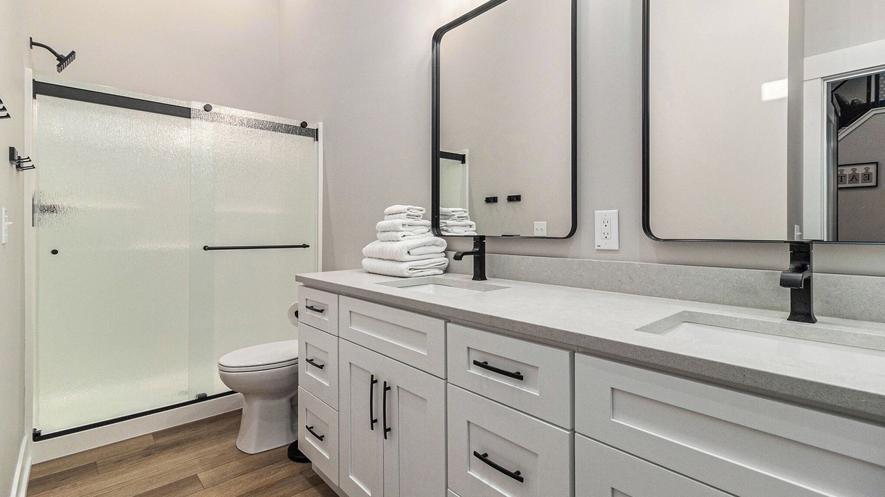 Photo of Bathroom in Silver Lake