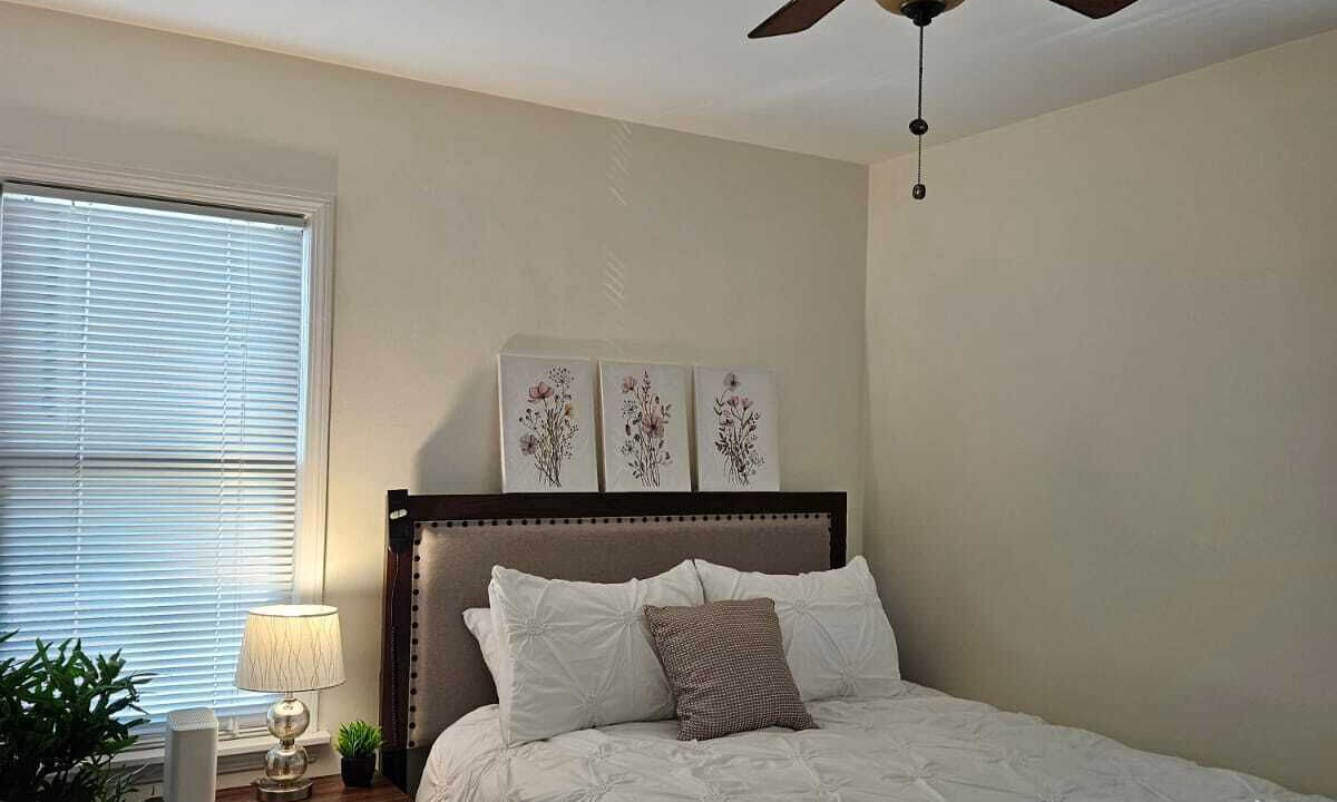Photo of Bedroom in Dearborn