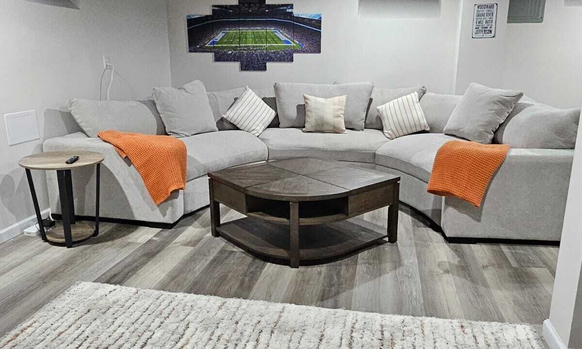 Photo of Livingroom in Dearborn