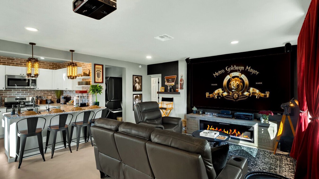 Photo of Livingroom in Feldman's