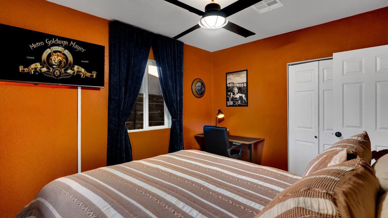 Photo of Bedroom in Feldman's