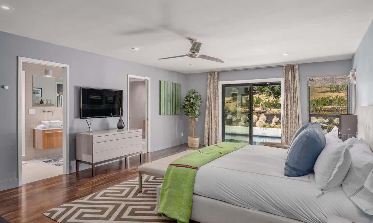 Photo of Bedroom in Calistoga