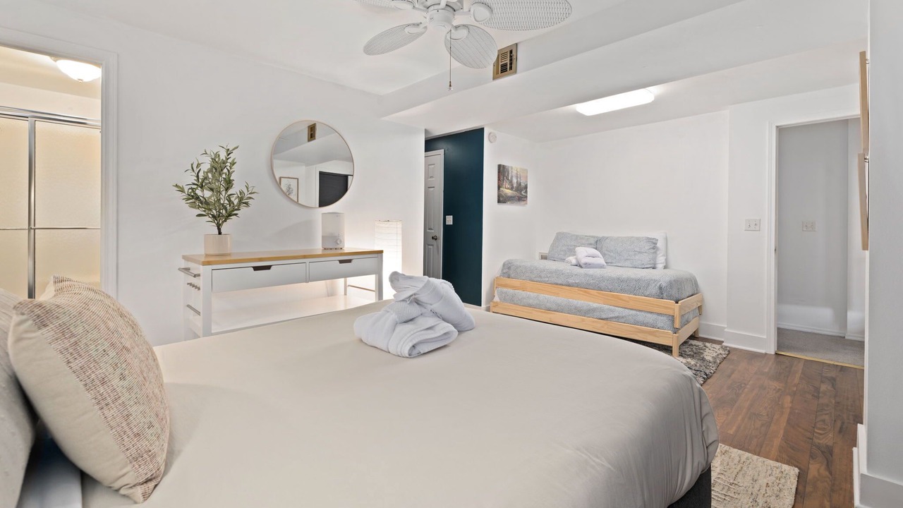 Photo of Bedroom in Lost Bridge Village