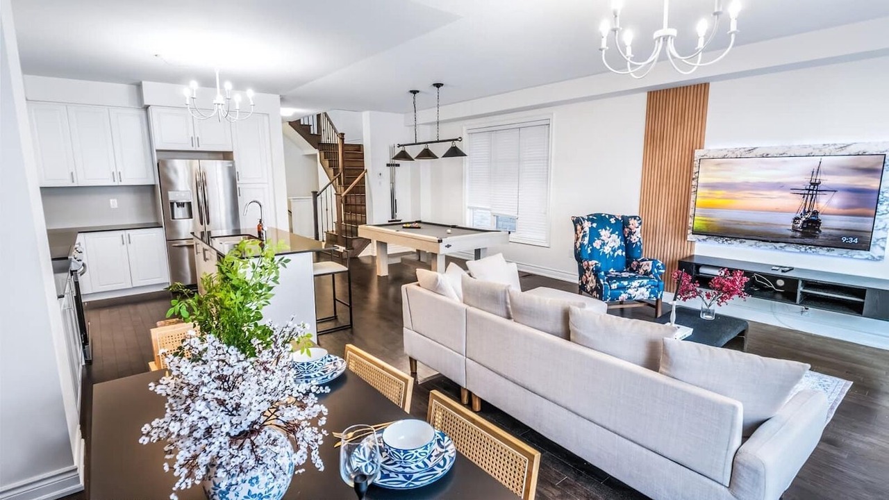Photo of Livingroom in Milton
