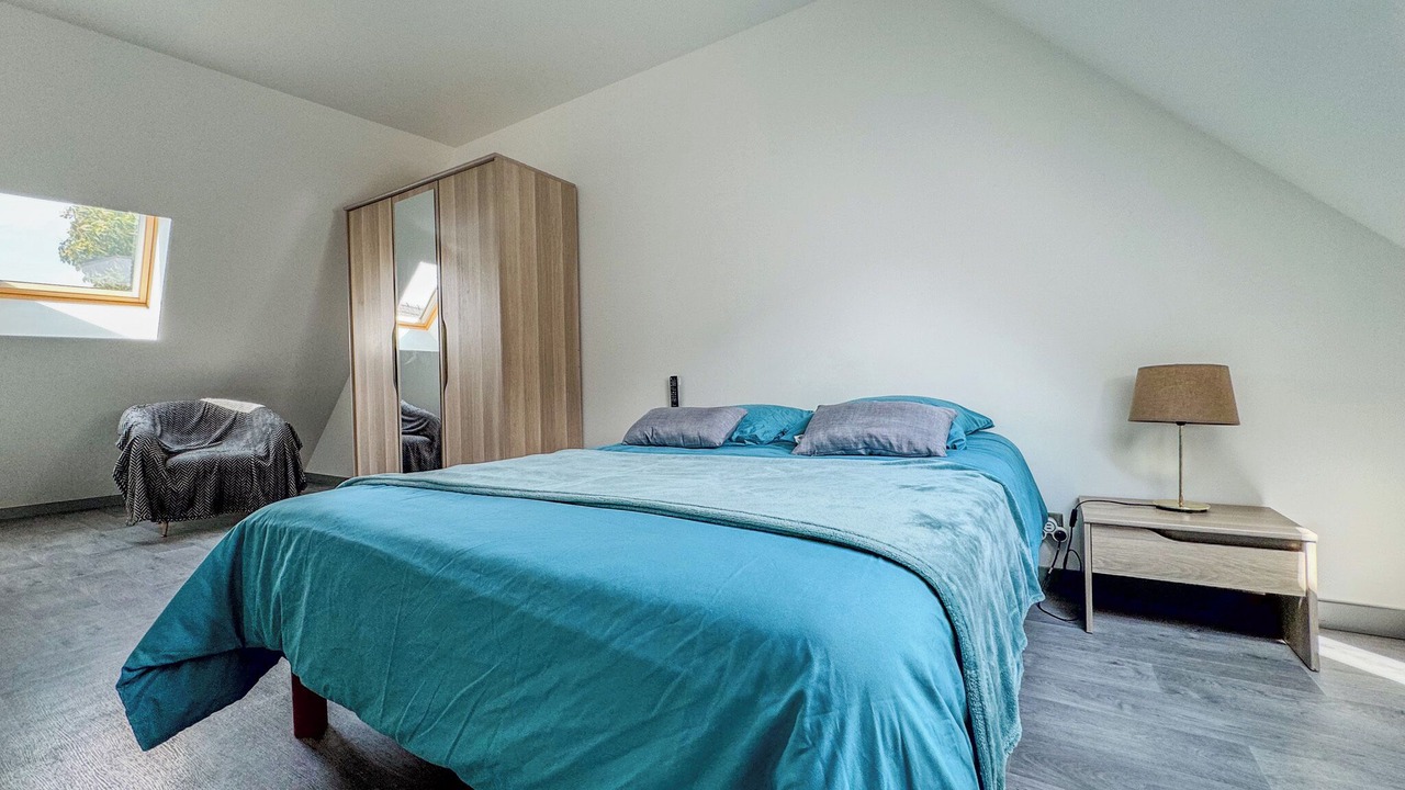 Photo of Bedroom in Sours