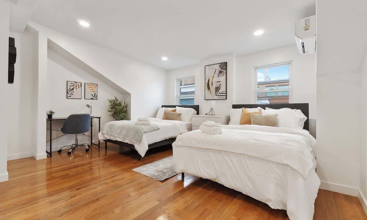 Photo of Bedroom in Central Northside