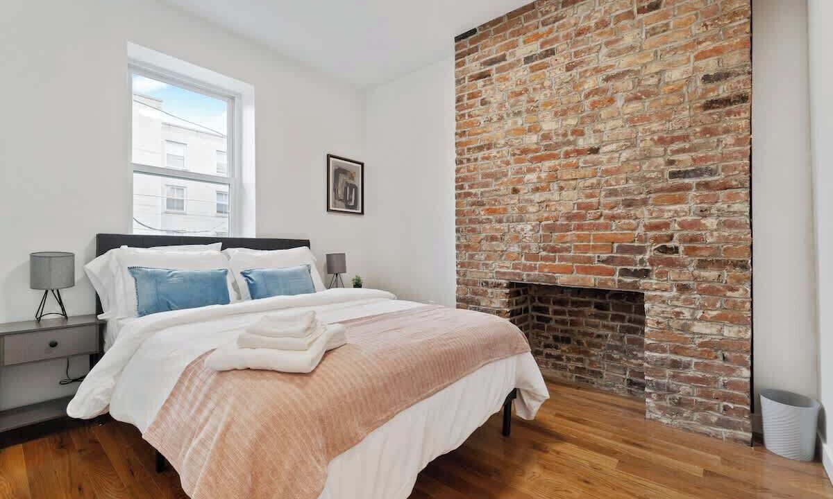 Photo of Bedroom in Central Northside