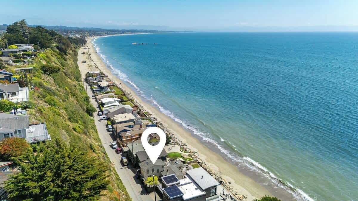 Photo of Others in Aptos