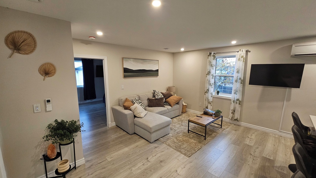 Photo of Livingroom in Clarington