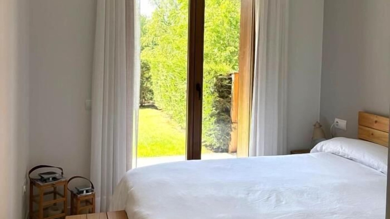 Photo of Bedroom in Estavar