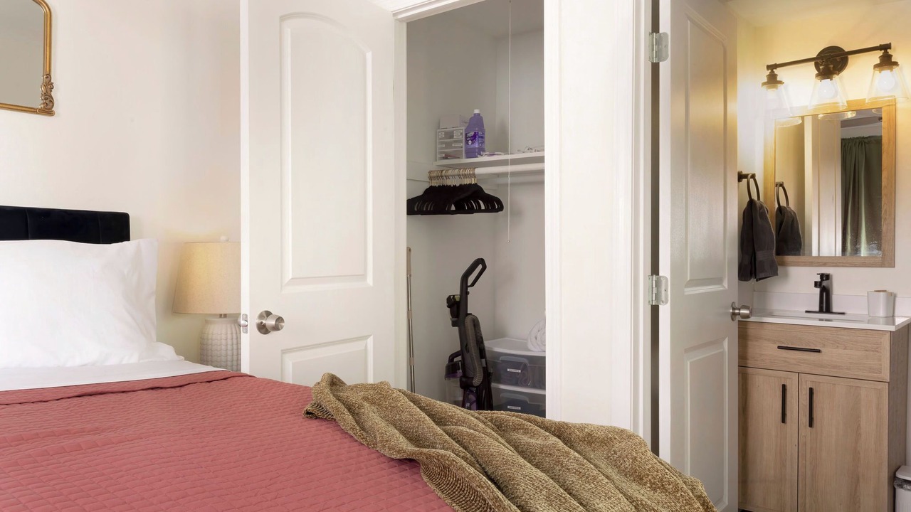 Photo of Bedroom in St. Louis