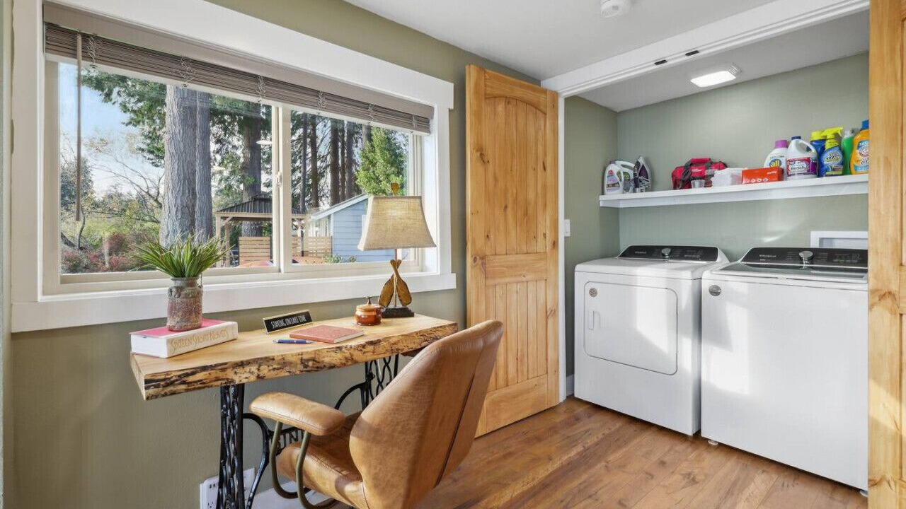 Photo of Others in East Olympia