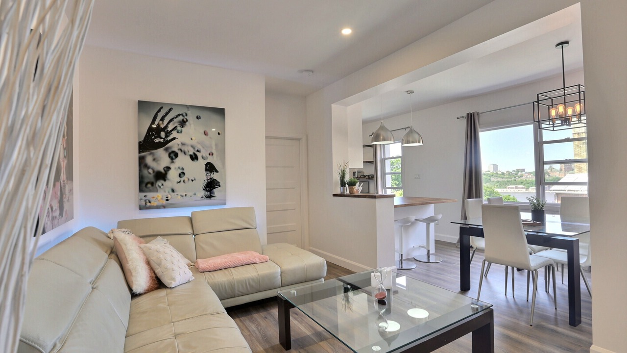 Photo of Livingroom in Paine-Sec