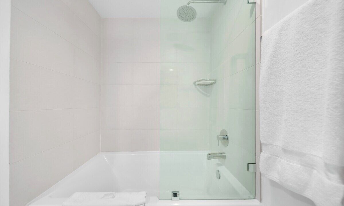 Photo of Bathroom in Hallandale Beach