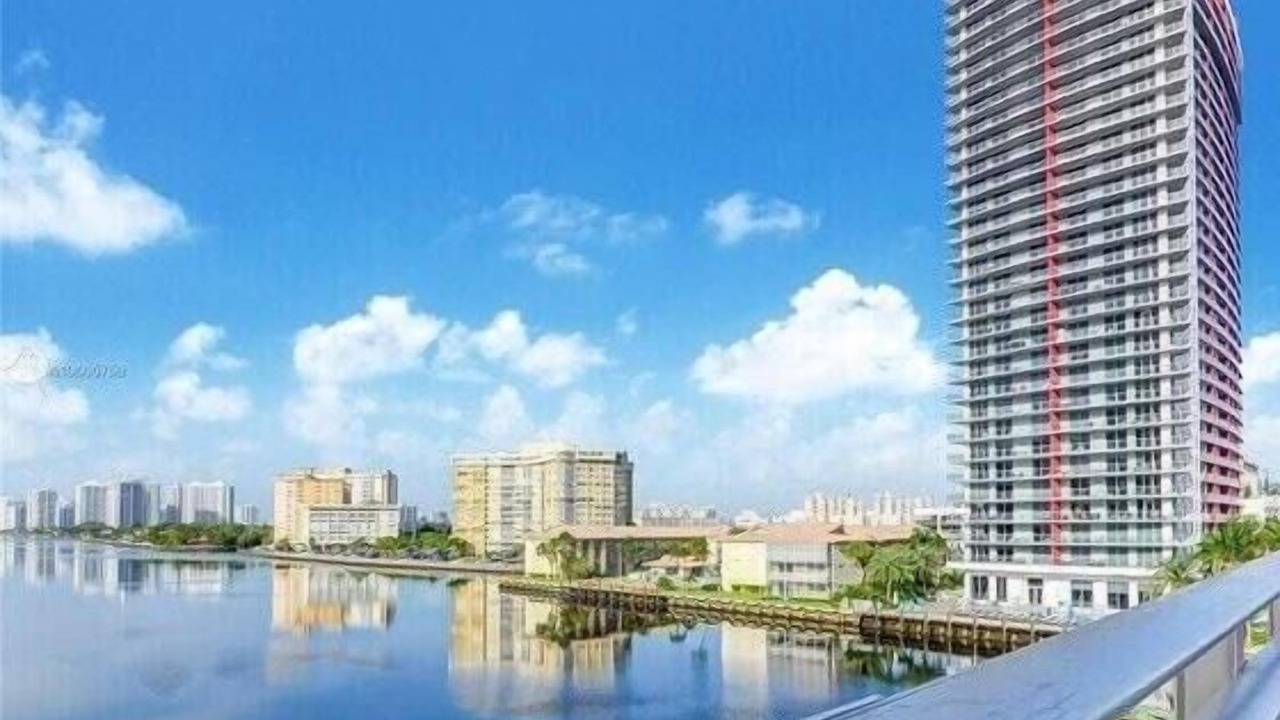 Photo of Outdoor in Hallandale Beach