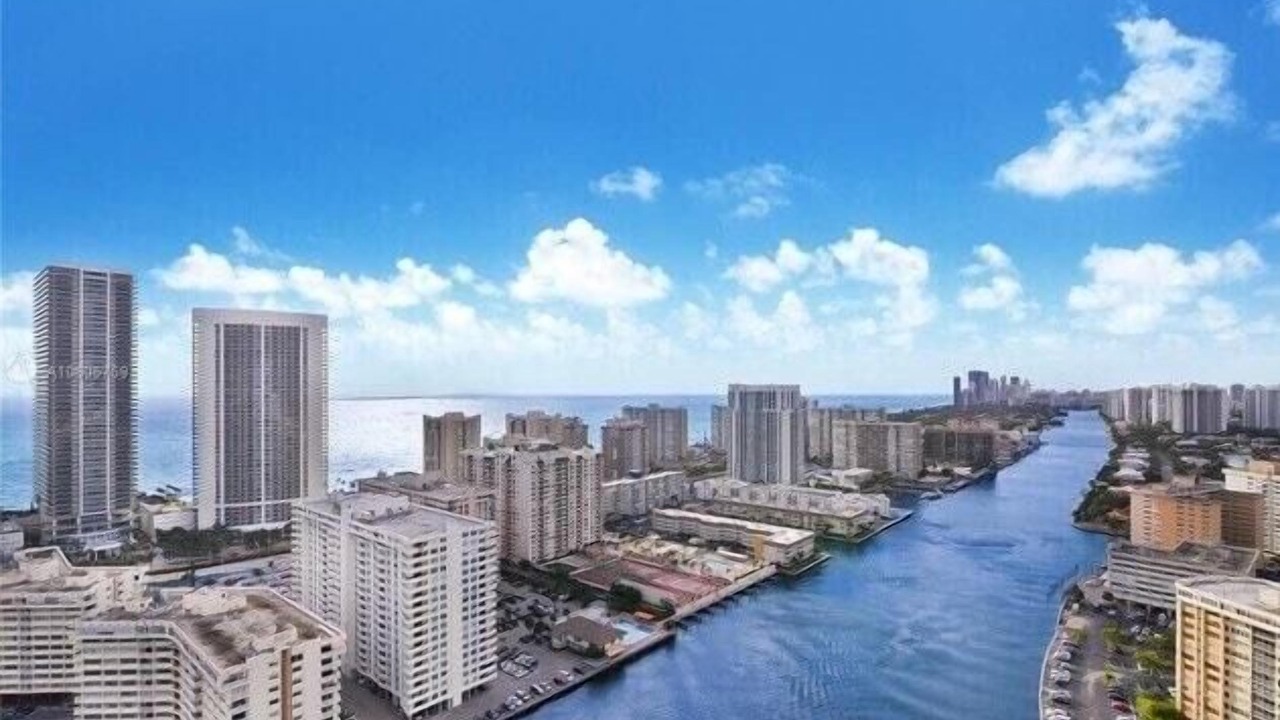 Photo of Outdoor in Hallandale Beach
