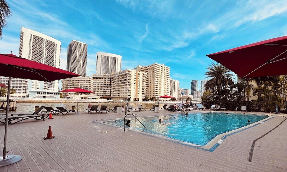 Photo of Outdoor in Hallandale Beach