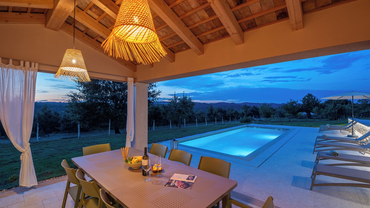 Photo of Outdoor in Beram