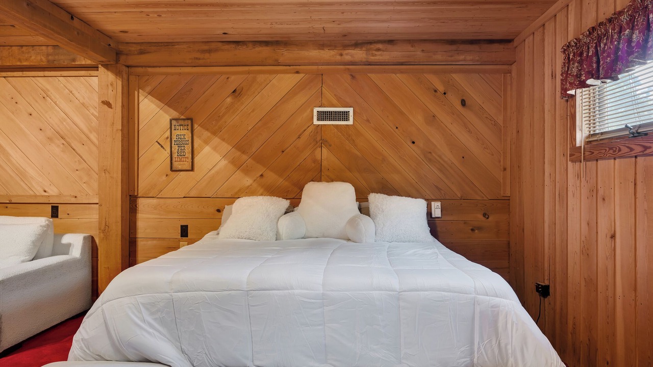 Photo of Bedroom in Skippers