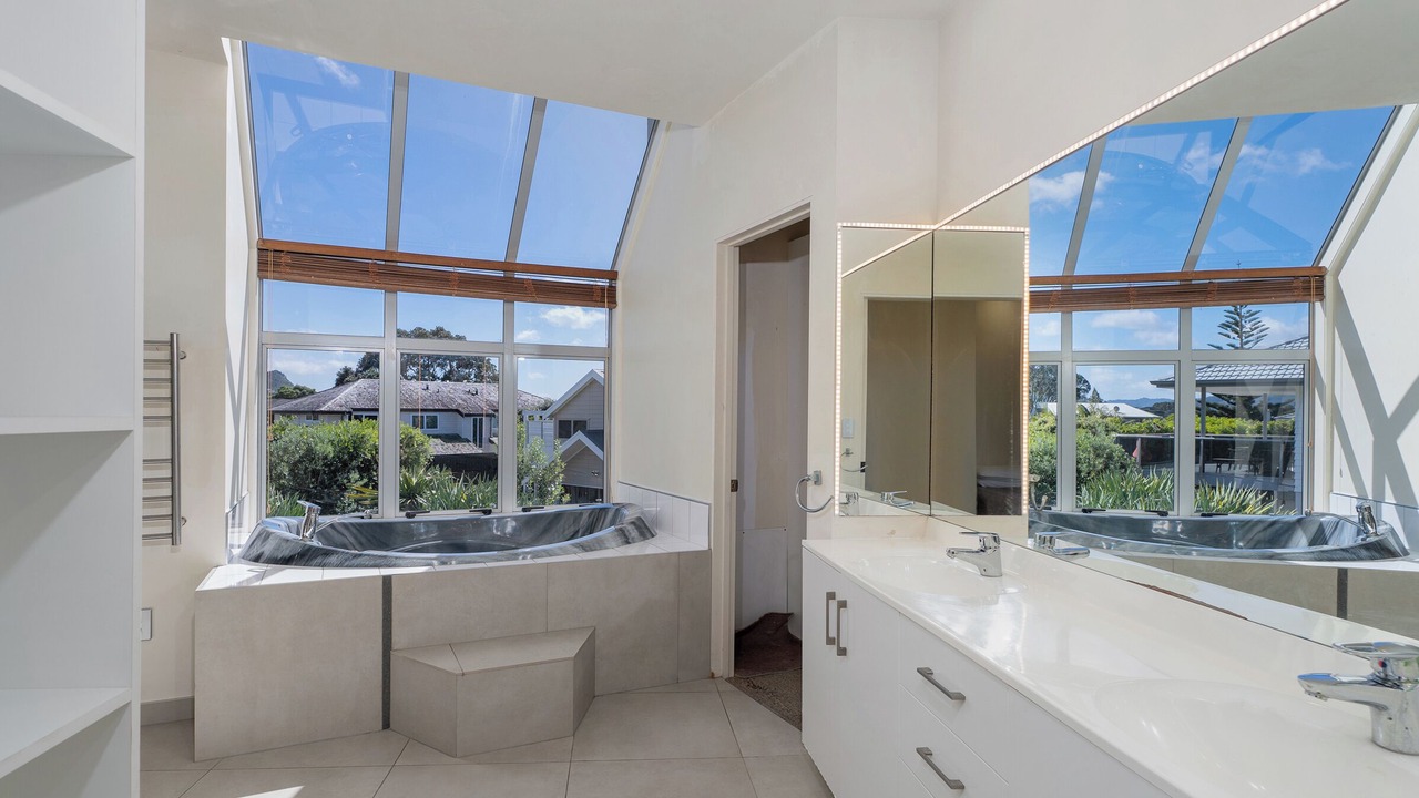 Photo of Others in Pauanui