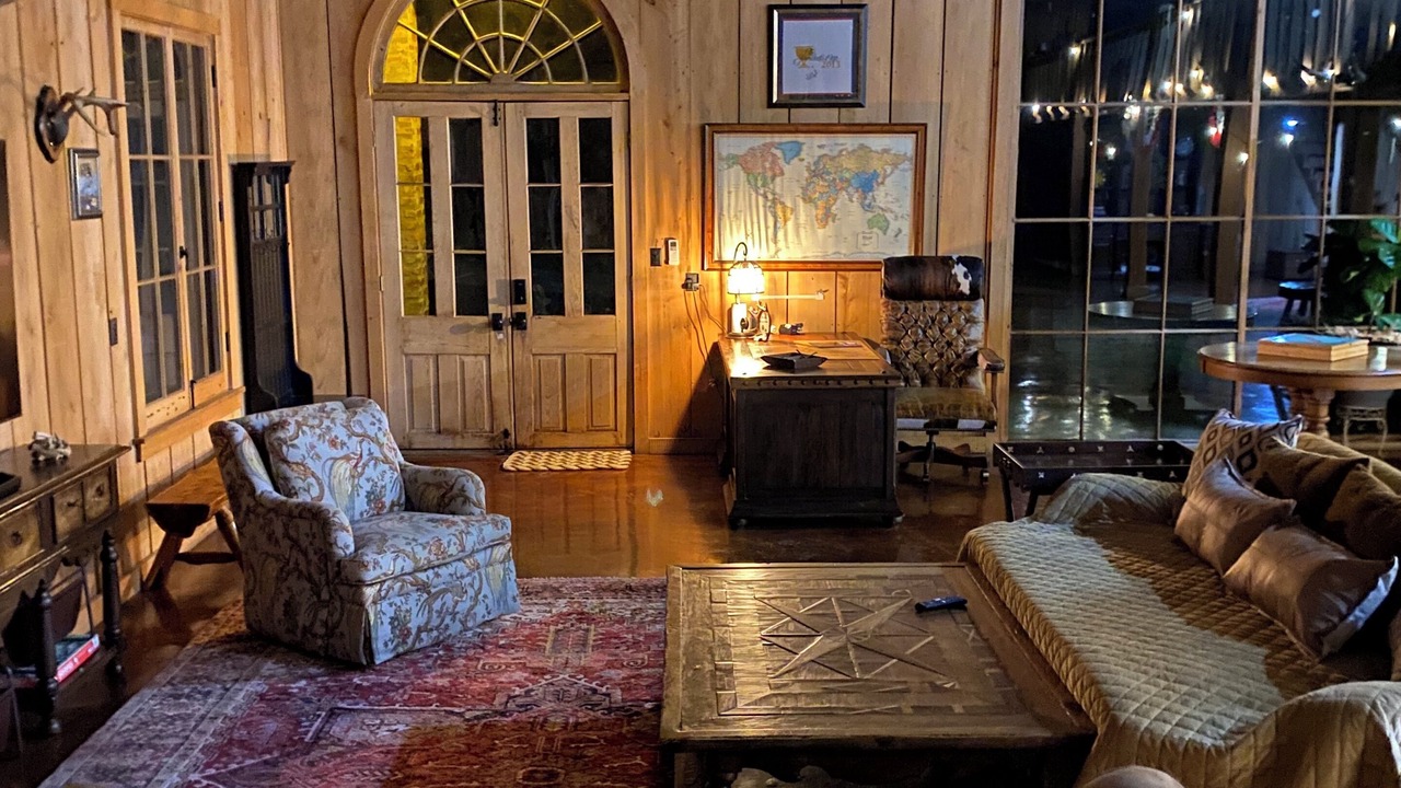 Photo of Livingroom in Pineville