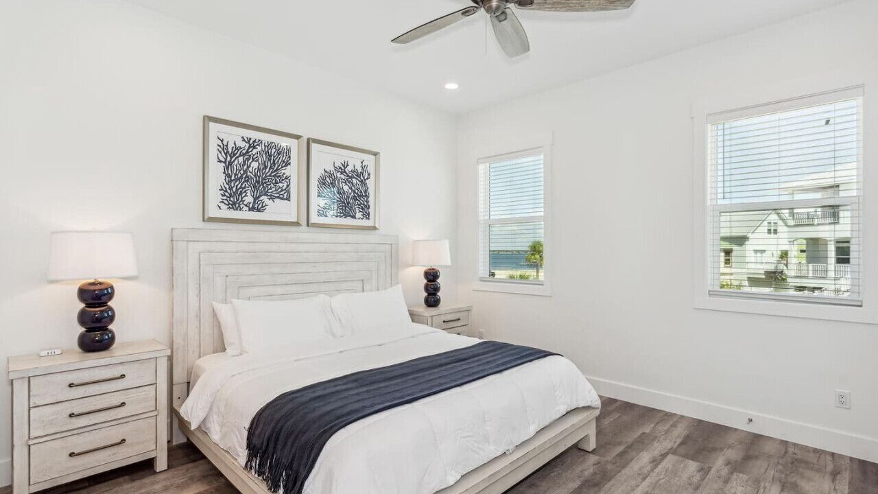 Photo of Bedroom in Navarre Beach
