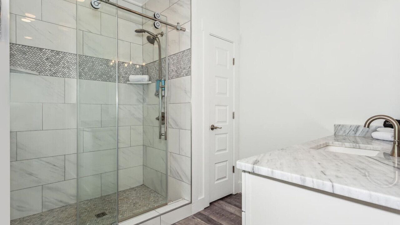 Photo of Bathroom in Navarre Beach