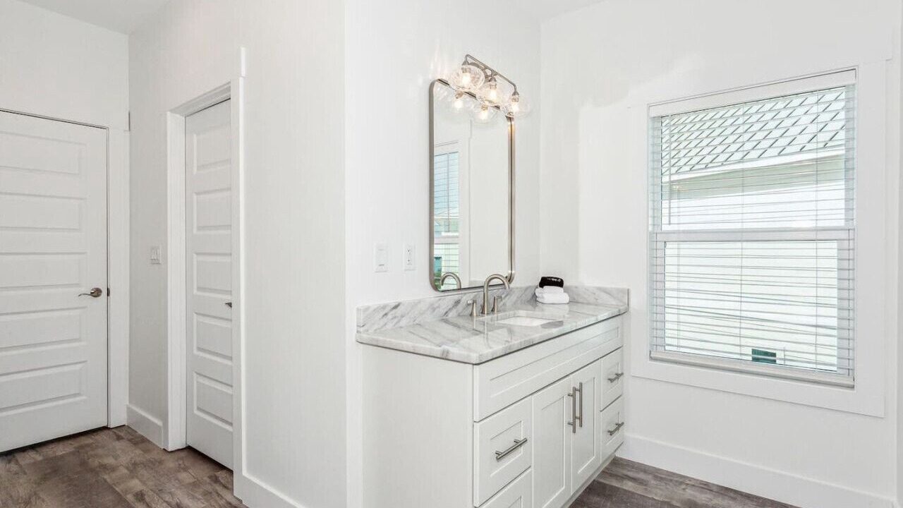 Photo of Bathroom in Navarre Beach