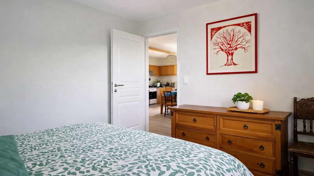 Photo of Bedroom in Gap