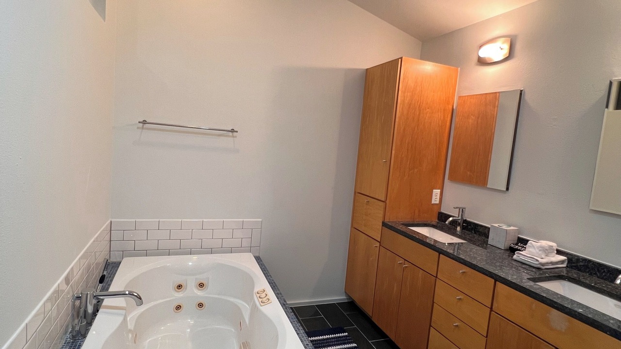 Photo of Bathroom in South Lamar