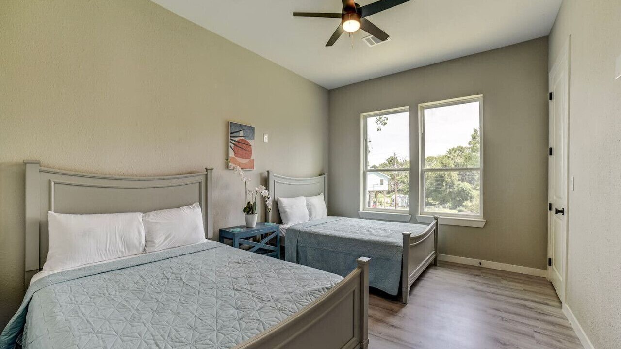 Photo of Bedroom in Clear Lake Shores