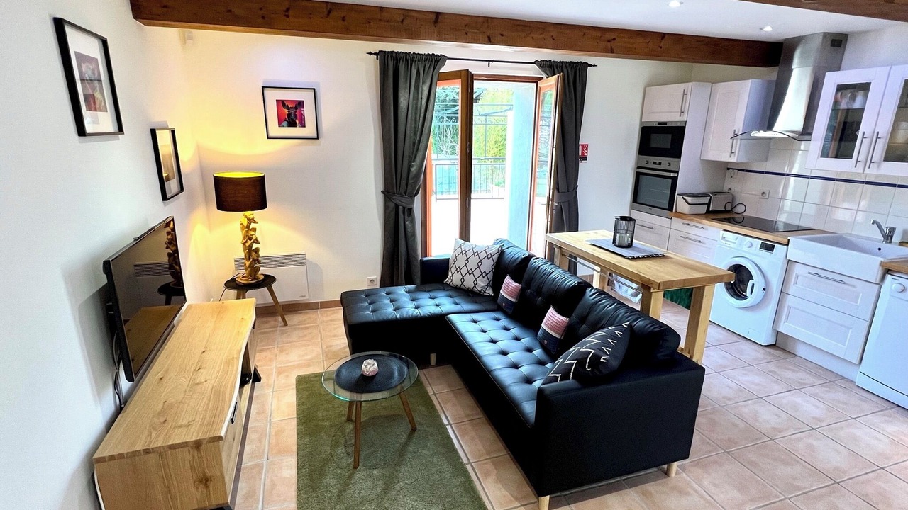 Photo of Livingroom in Marseillette