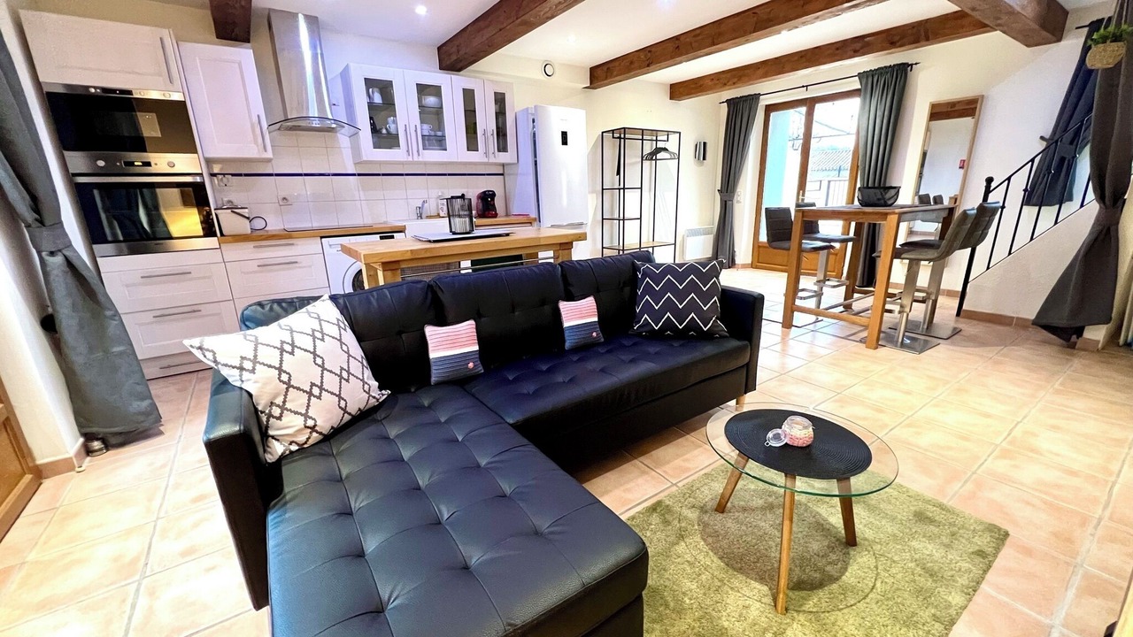Photo of Livingroom in Marseillette