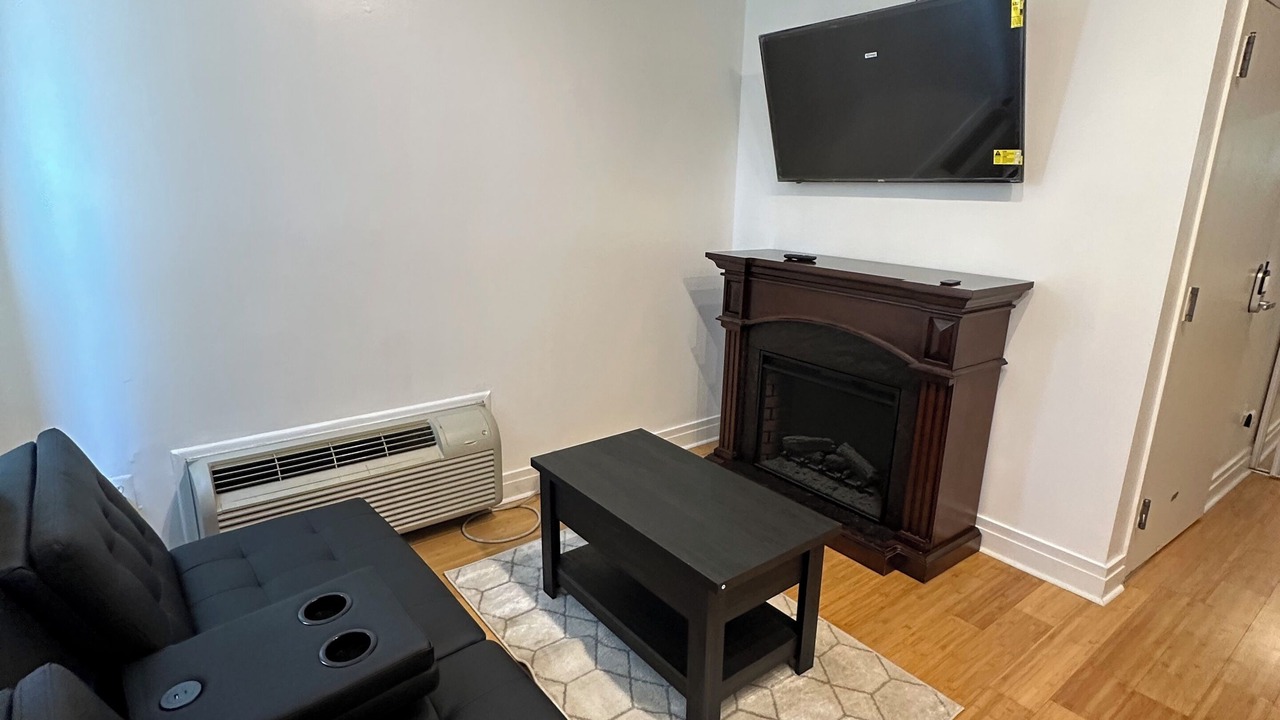 Photo of Livingroom in Dupont Circle