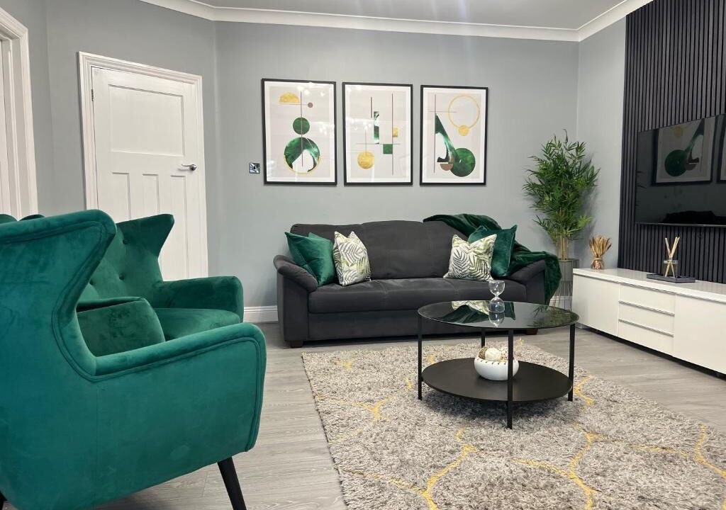 Photo of Livingroom in Havering