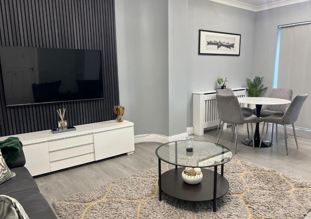 Photo of Livingroom in Havering