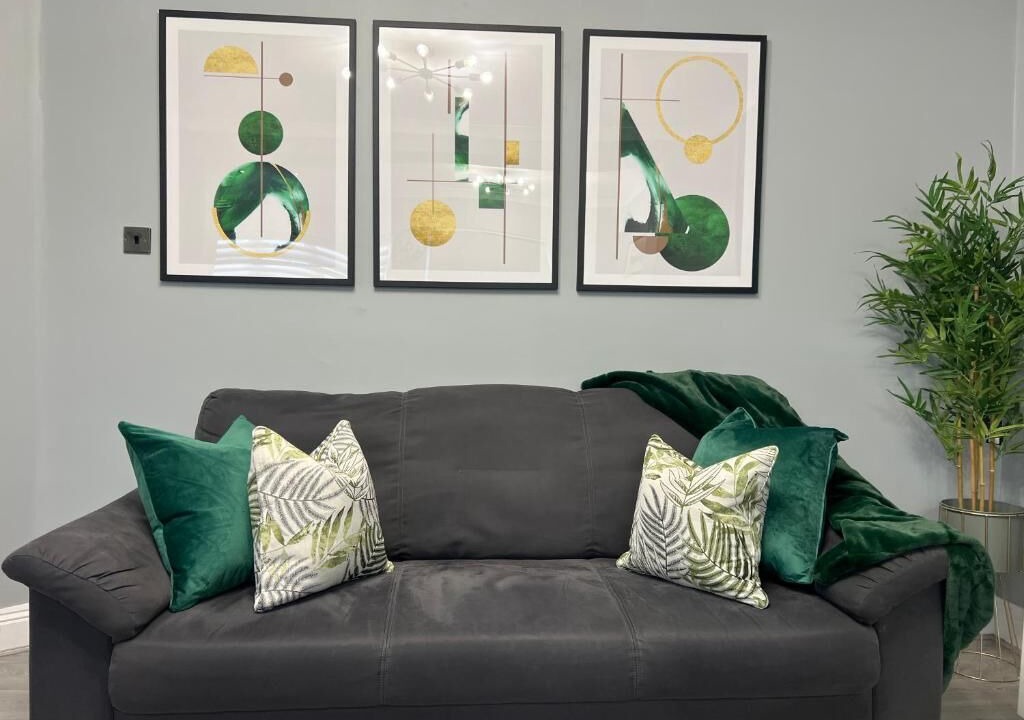 Photo of Livingroom in Havering