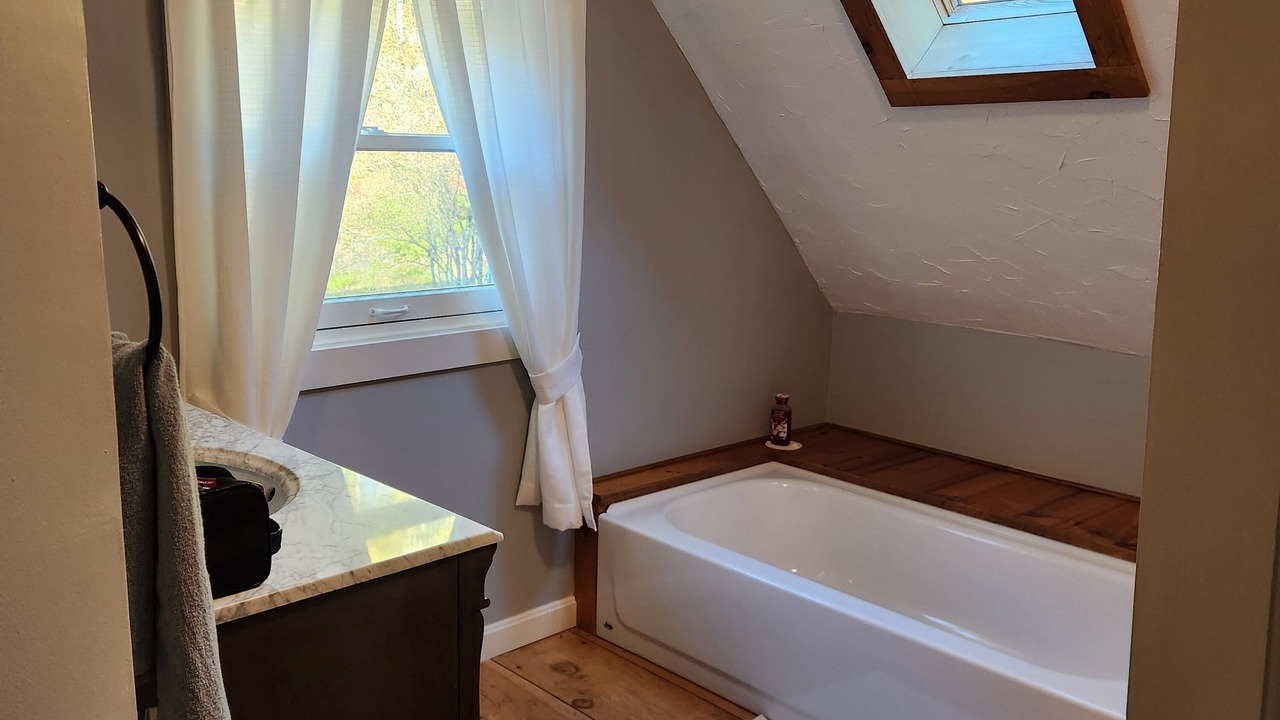 Photo of Bathroom in Alexandria