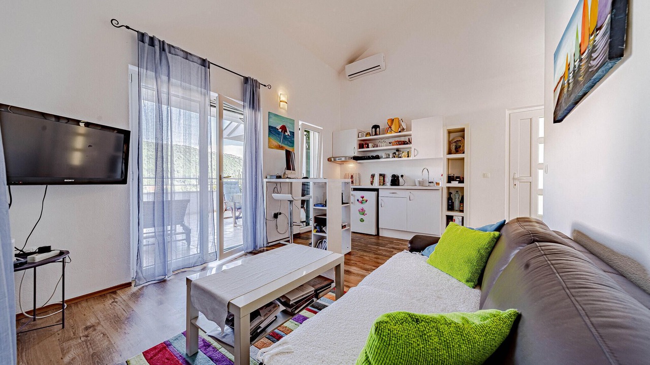 Photo of Bedroom in Broce