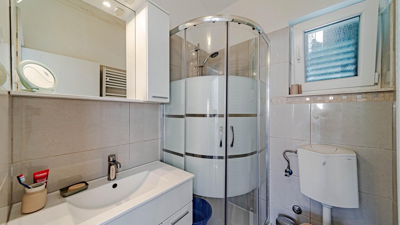 Photo of Bathroom in Broce