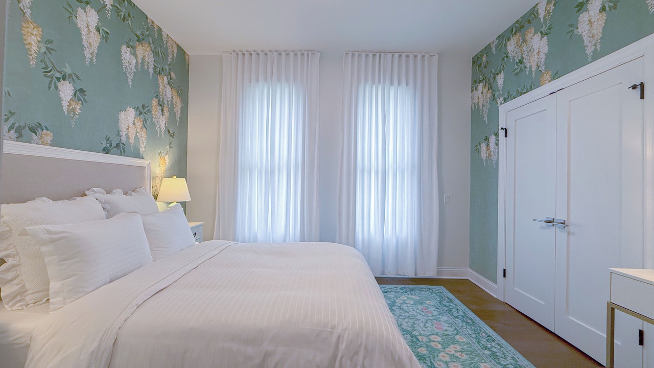 Photo of Bedroom in North Center