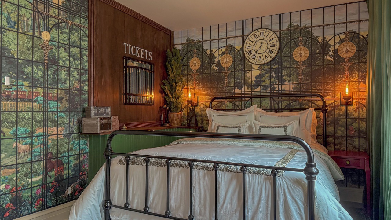 Photo of Bedroom in North Center