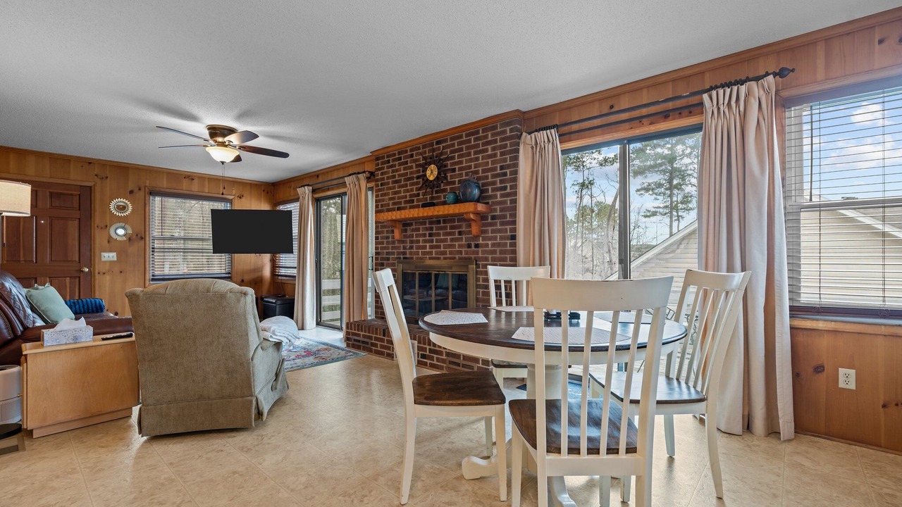 Photo of Livingroom in Olivia