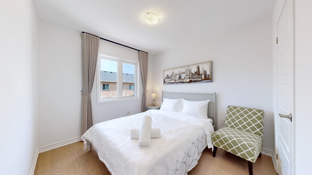 Photo of Bedroom in Oakville
