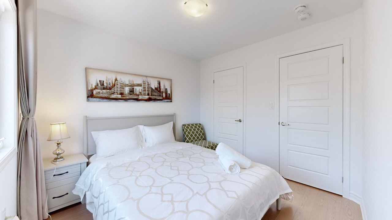 Photo of Bedroom in Oakville